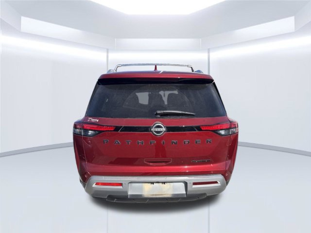 Used 2024 Nissan Pathfinder Platinum FWD image 6