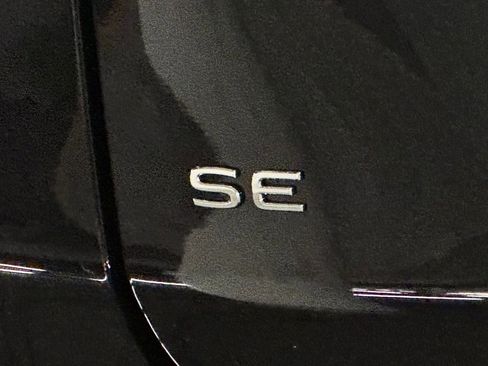 New 2026 Volkswagen Atlas Cross Sport SE image 35