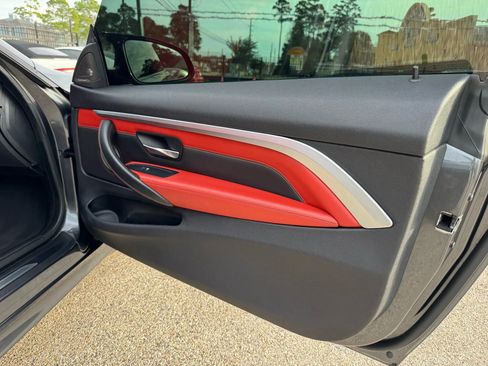 Used 2015 BMW M4 Coupe 2D image 22