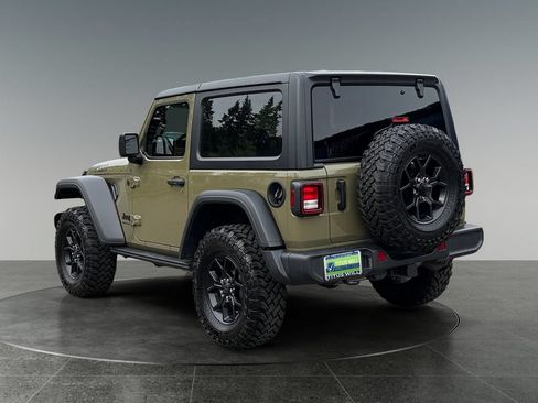 Used 2025 Jeep Wrangler Sport AWD/4WD image 7