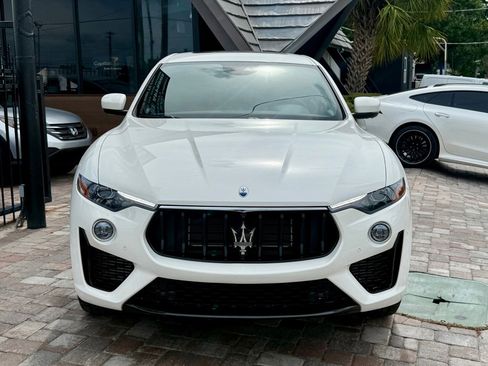 Used 2023 Maserati Levante Modena image 3