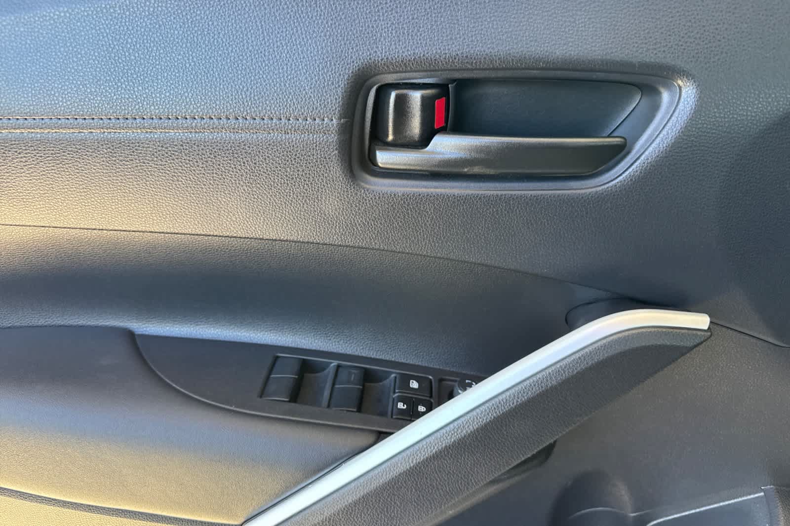 Certified 2024 Toyota Corolla Cross AWD Hybrid image 10