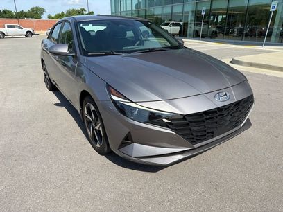 Used 2023 Hyundai Elantra SEL w/ Convenience Package