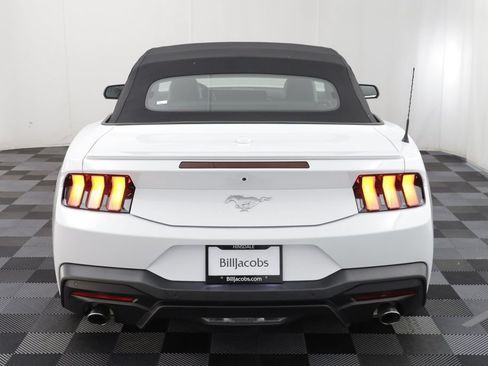Used 2025 Ford Mustang Premium RWD image 15