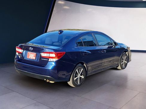 Used 2021 Subaru Impreza 2.0i Premium image 5
