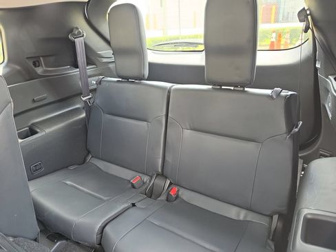Used 2024 Mitsubishi Outlander SE Black Edition FWD image 14