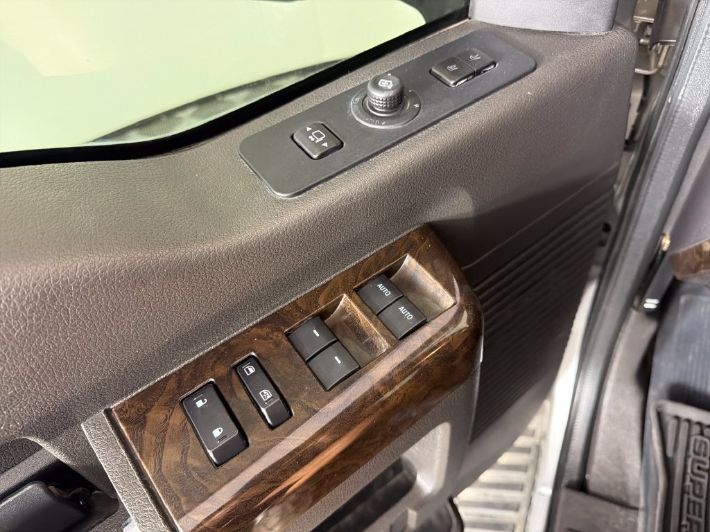 Used 2013 Ford F250 Platinum AWD/4WD image 17