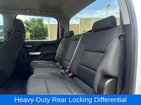 Used 2018 Chevrolet Silverado 1500 LT w/ Trailering Package AWD/4WD image 14