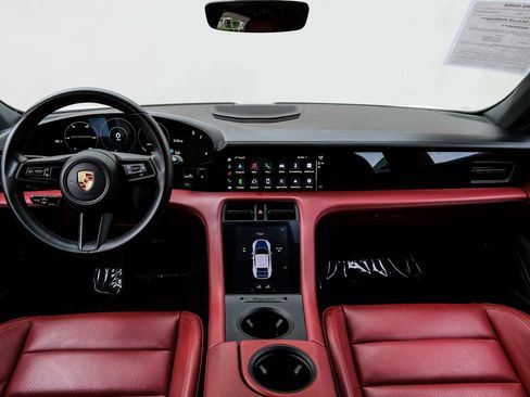 Used 2022 Porsche Taycan RWD image 17