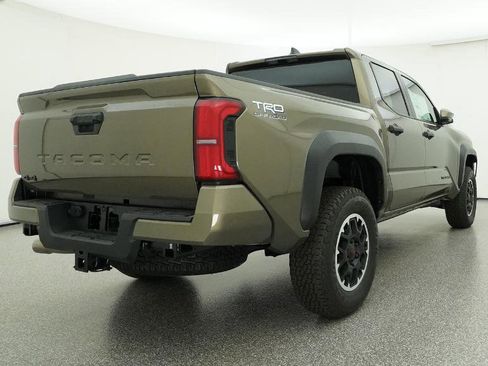 New 2026 Toyota Tacoma TRD Off-Road AWD/4WD image 24