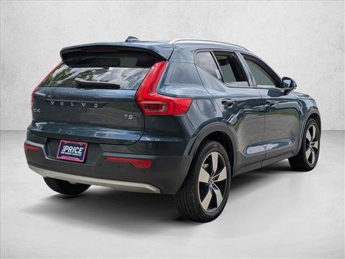 Used 2021 Volvo XC40 T5 Momentum w/ Protection Package AWD/4WD image 5