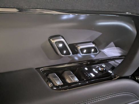 New 2026 Land Rover Range Rover Sport SE AWD/4WD image 23
