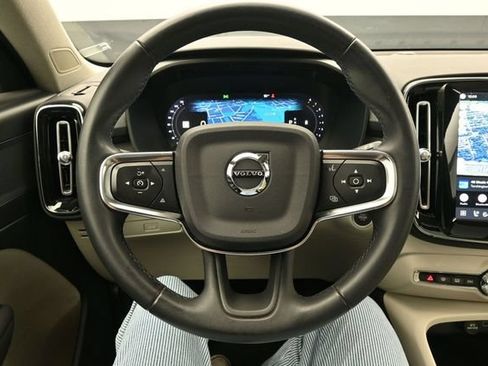 Used 2023 Volvo XC40 B5 Plus w/ Driver Assist Package AWD/4WD image 24