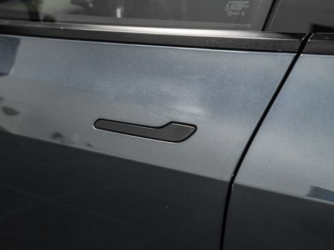Used 2022 Tesla Model Y Performance AWD/4WD image 36