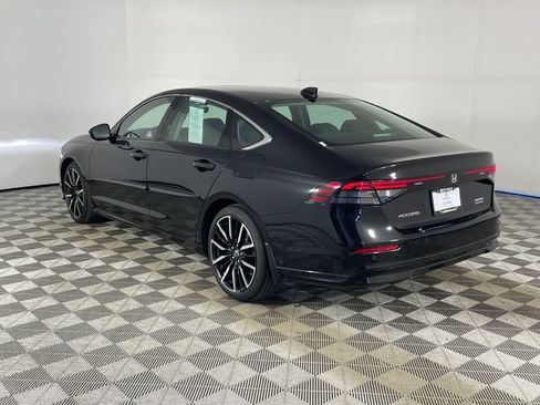 Used 2023 Honda Accord Touring image 14