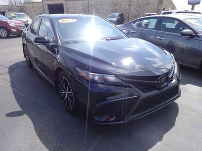 Used 2021 Toyota Camry SE w/ Cold Weather Package