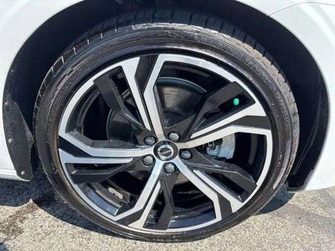 Used 2024 Volvo S60 B5 Core AWD/4WD image 10