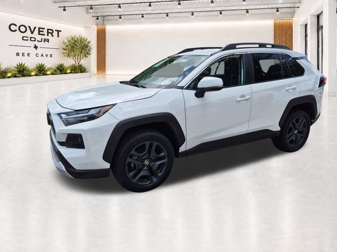 Used 2024 Toyota RAV4 Adventure AWD/4WD image 4