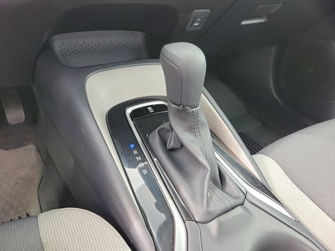 Used 2025 Toyota Corolla LE w/ Convenience Package image 12