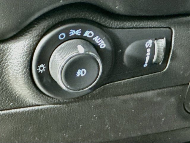 Used 2023 Dodge Durango R/T AWD/4WD image 14