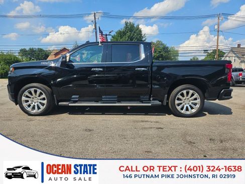 Used 2021 Chevrolet Silverado 1500 High Country w/ Technology Package image 2