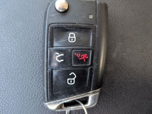 Used 2015 Volkswagen Golf TDI S FWD image 27