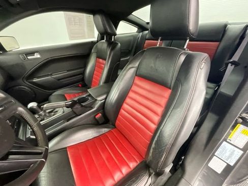 Used 2007 Ford Mustang Shelby GT500 RWD image 5