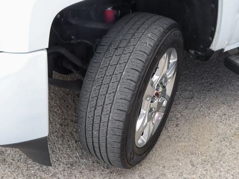 Used 2017 Chevrolet Silverado 2500 LTZ w/ Duramax Plus Package AWD/4WD image 40