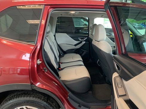 Used 2021 Subaru Forester Premium AWD/4WD image 17