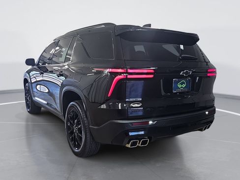 Used 2024 Chevrolet Traverse LT w/ Enhanced Driving Package AWD/4WD image 6