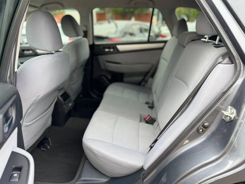 Used 2018 Subaru Outback 2.5i Premium image 30