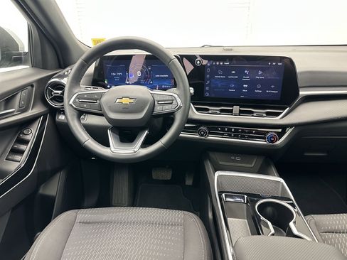 Certified 2025 Chevrolet Equinox LT AWD/4WD image 26