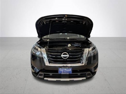 Certified 2025 Nissan Pathfinder SL AWD/4WD image 5