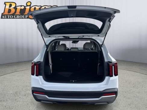 Used 2025 Kia Sorento S FWD image 30
