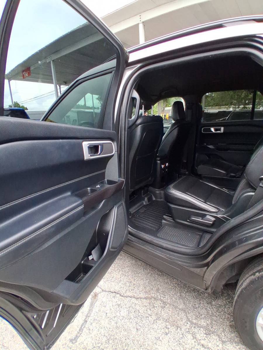 Used 2020 Ford Explorer XLT w/ Equipment Group 202A RWD image 10