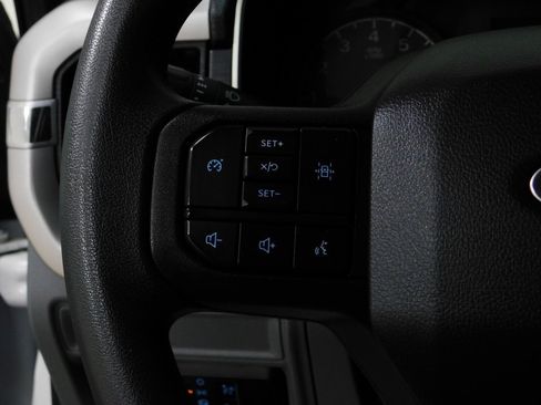 Used 2023 Ford F150 XLT image 46