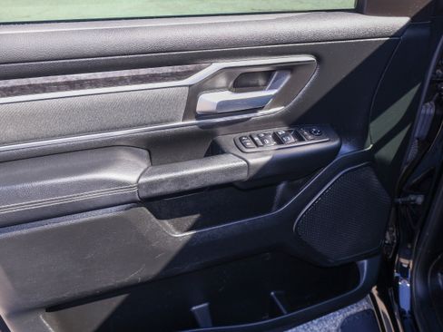 Used 2019 RAM 1500 Big Horn image 18