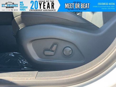 New 2025 Jeep Compass Limited w/ Sun & Sound Group image 18