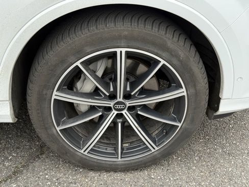 Used 2021 Audi Q7 3.0T Premium Plus w/ Executive Package image 10