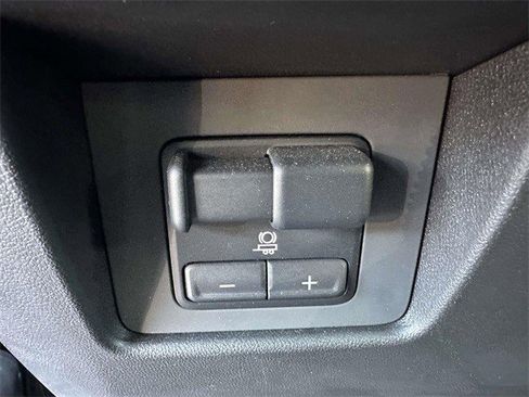 Certified 2023 Chevrolet Colorado LT w/ LT Convenience Package III image 19