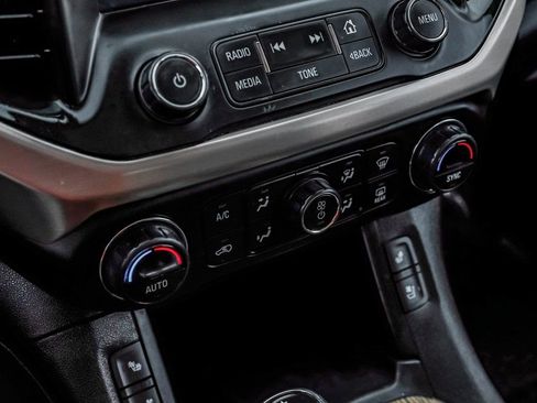 Used 2018 GMC Acadia Denali w/ Technology Package image 32