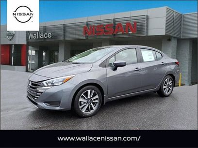 New 2025 Nissan Versa SV w/ Trunk Package