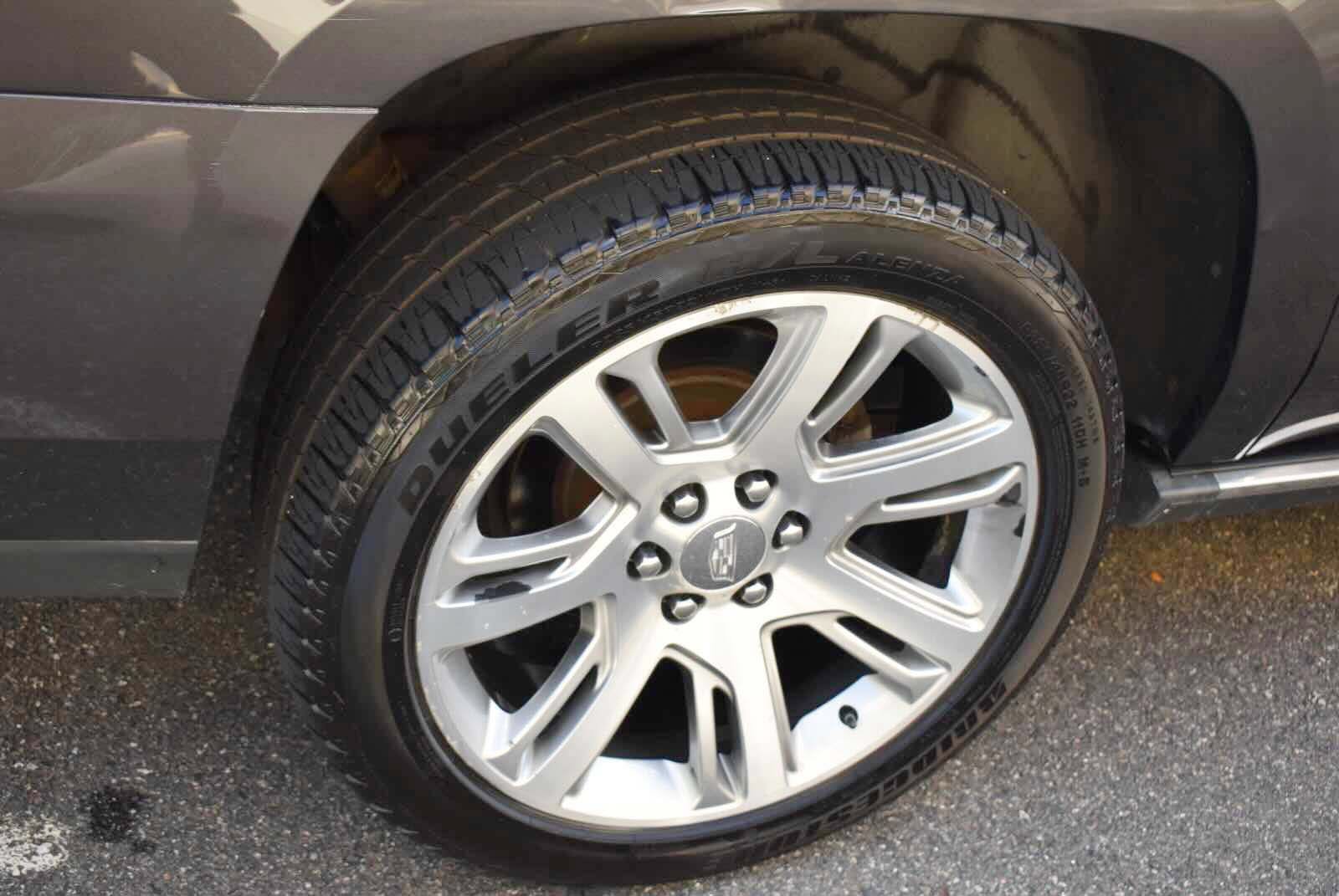 Used 2016 Cadillac Escalade ESV Premium AWD/4WD image 41