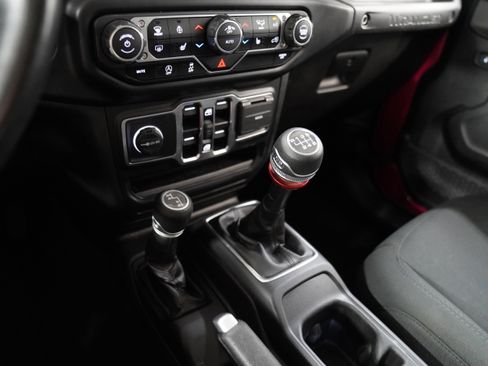 Used 2022 Jeep Wrangler Unlimited Sport AWD/4WD image 29