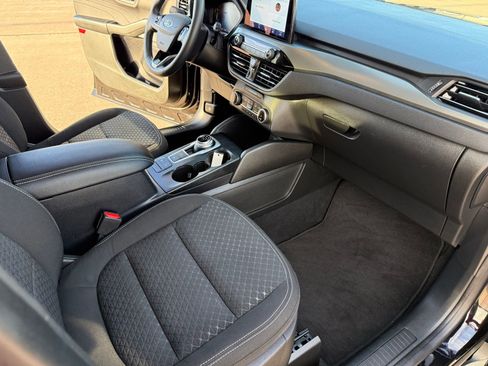 Certified 2023 Ford Escape Active image 17