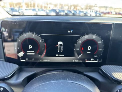 Used 2025 Nissan Kicks SR w/ Interior Electronics Package AWD/4WD image 16