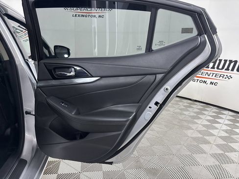 Used 2023 Nissan Maxima SV w/ Floor Mat Group FWD image 23