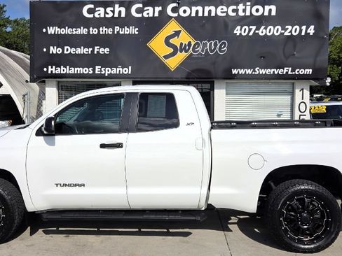Used 2018 Toyota Tundra SR5 w/ SR5 Upgrade Package AWD/4WD image 9