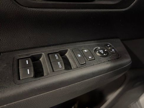 Used 2023 Honda CR-V EX image 11