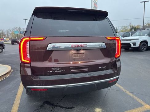 Used 2022 GMC Yukon XL SLT w/ SLT Premium Package AWD/4WD image 9